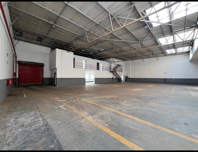 1,153M² WAREHOUSE TO LET IN STRIJDOMPARK
